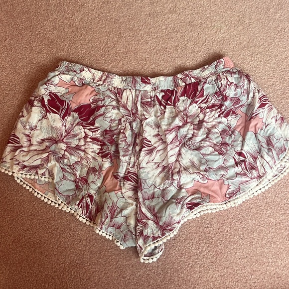 MUDD Two Piece Set! Floral Pink Flowy Top and Shorts Size L - Picture 7 of 9